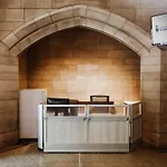 Knox Residence - University Of Toronto